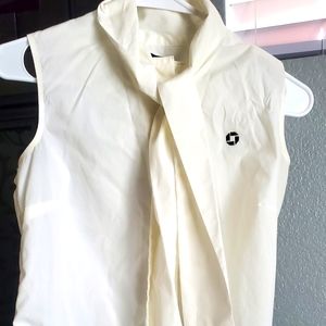 Chase Bank Size 2 White Sleeveless Blouse